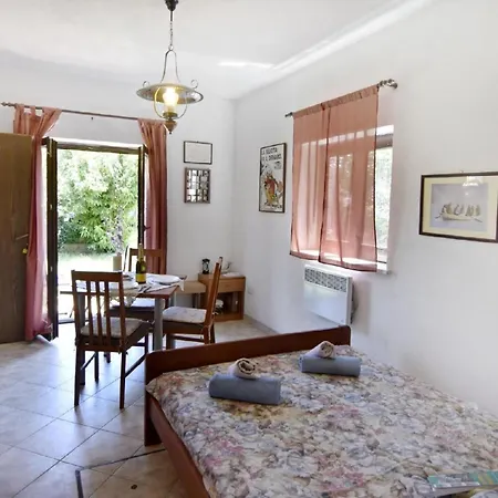 Studio-apartment In Der Naehe Des Strandes شقة *
