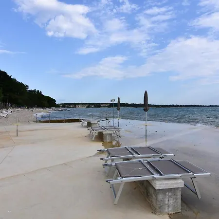Studio-apartment In Der Naehe Des Strandes شقة زامبراتيجا