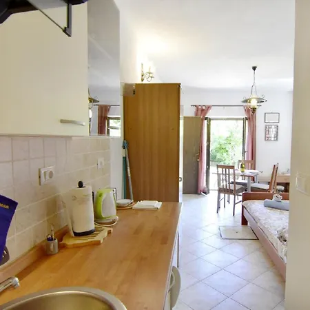 Studio-apartment In Der Naehe Des Strandes شقة *