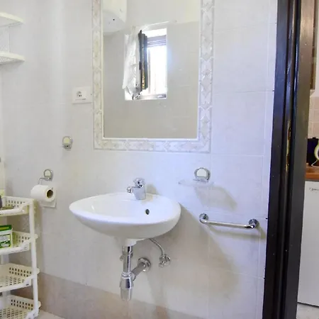 شقة Studio-apartment In Der Naehe Des Strandes
